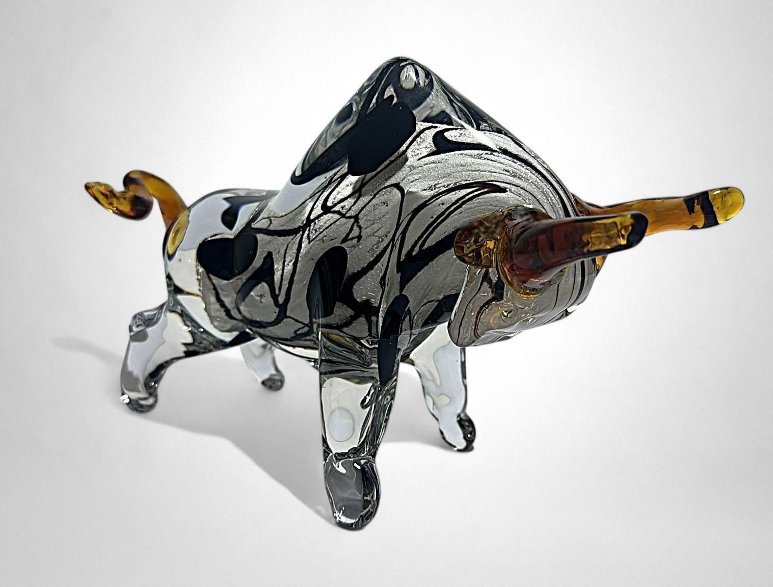 Murano Glass Bull Sculpture Sommerso Technique photo for sale