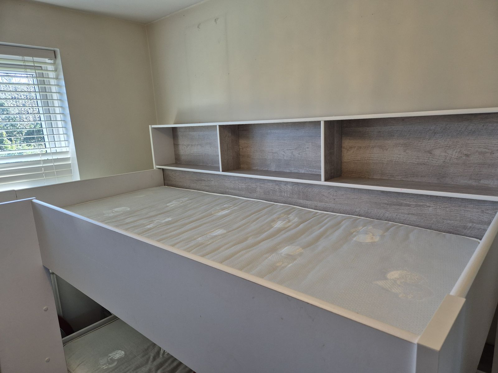 Hardly Used Good Quality Bunk Bed photo 180.0