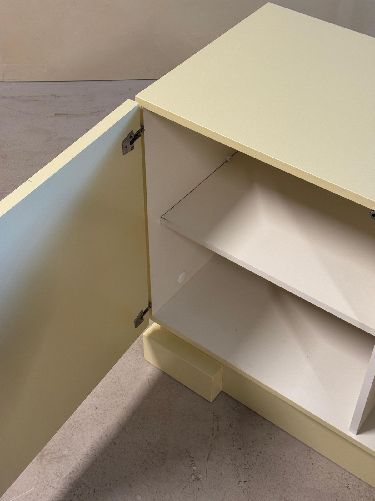 photo furniture Brutalistisch Kabinet Met Grafische Paneeldeuren, België, Jaren 1970