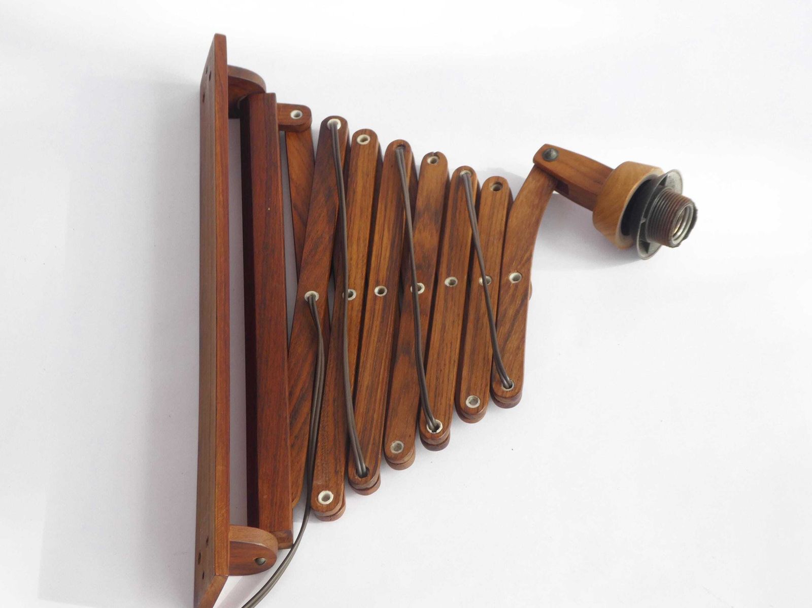 Vintage Extra Long Wooden Accordion Lamp, Scandinavian Scissor Extendable Light With Beige Pleaded Fabric Shade photo vintage