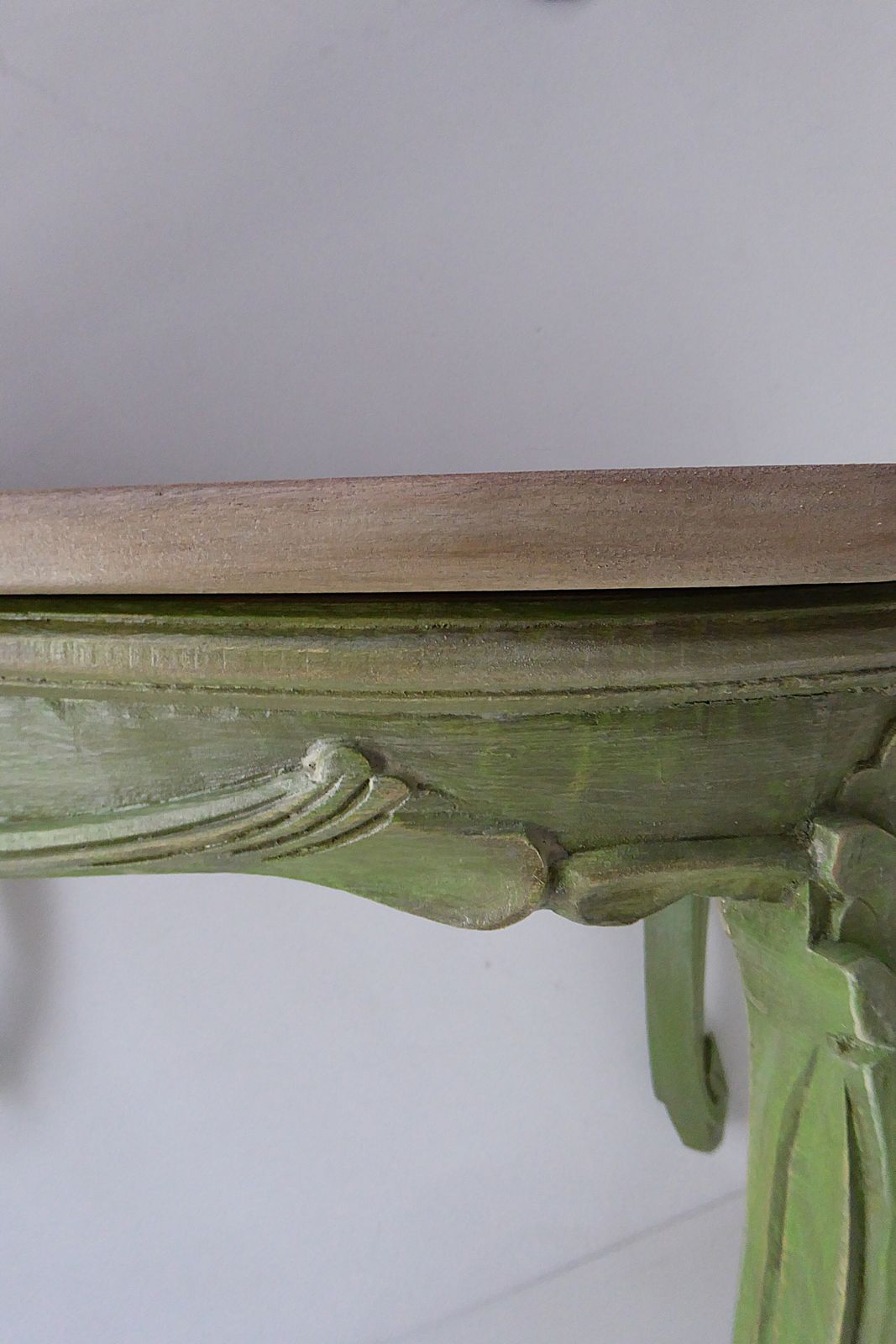Furniture Ornate Vintage Paintead Green Multi Function Solid Mahogany Top  Coffee Table photo