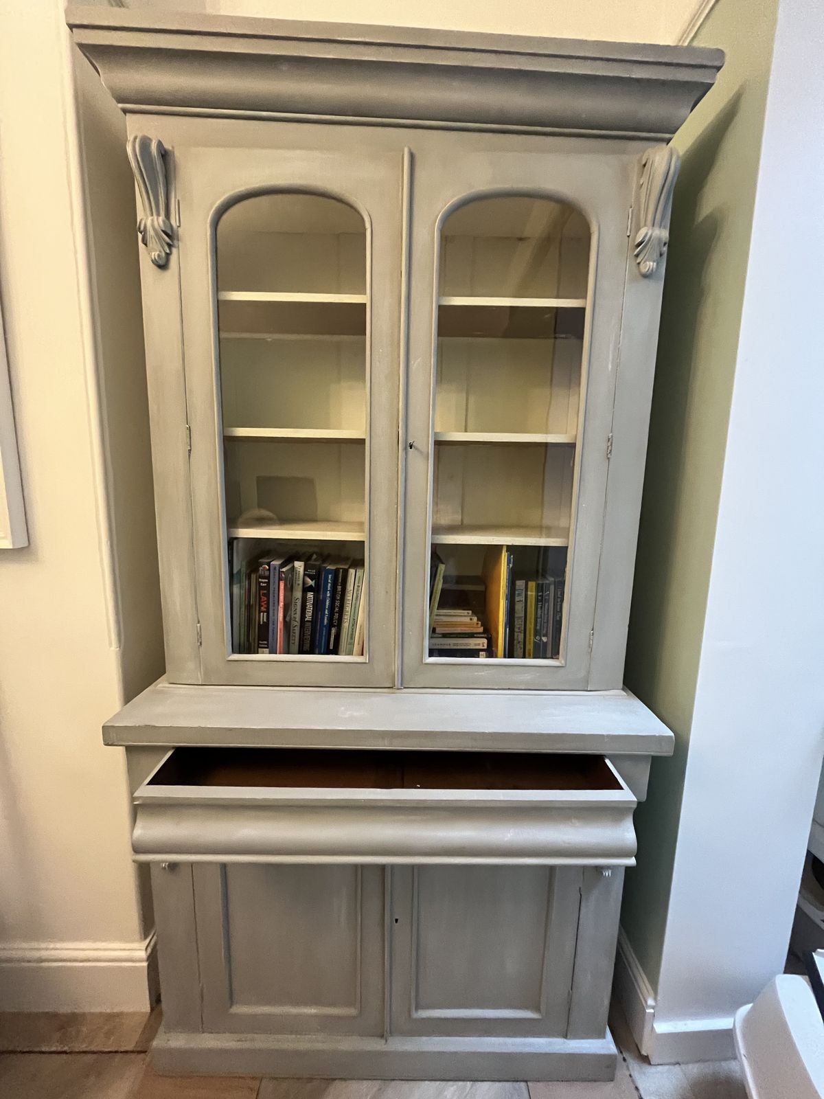 Dresser / Bookcase, 19th Century photo furniture