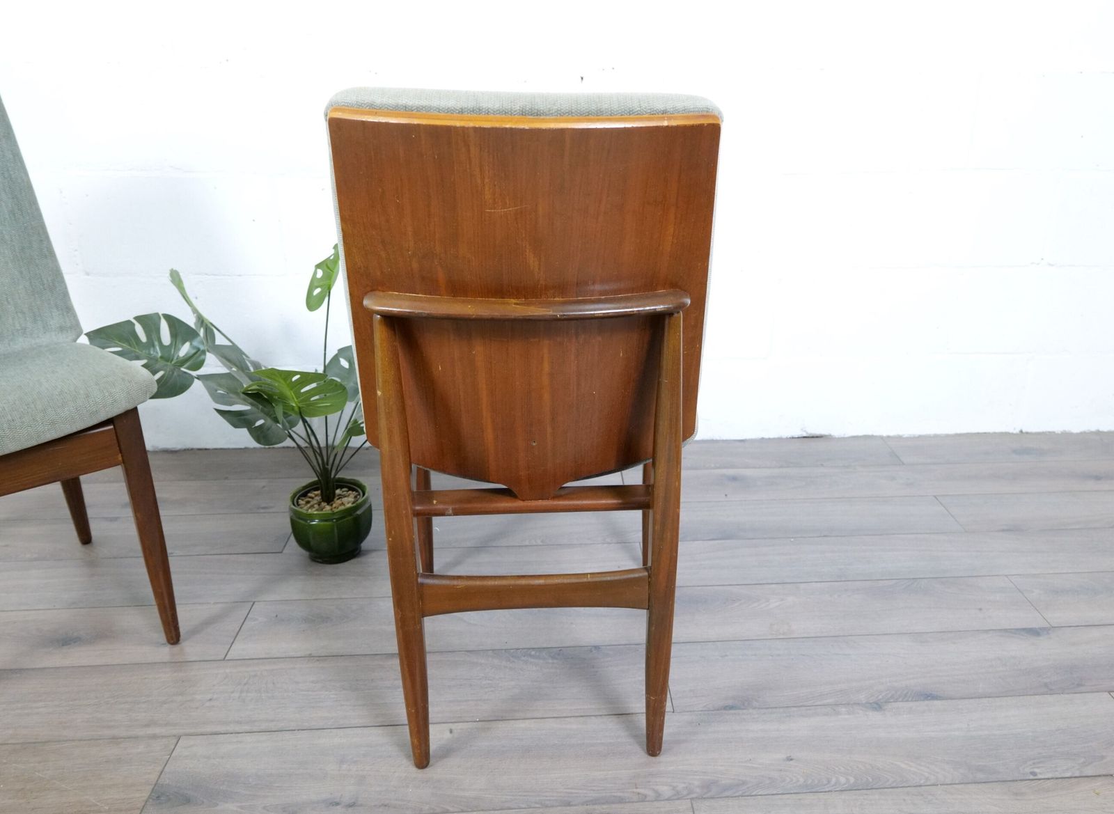 Pair Of Elliott's Of Newbury Eon Teak Dining Chairs photo 185.0