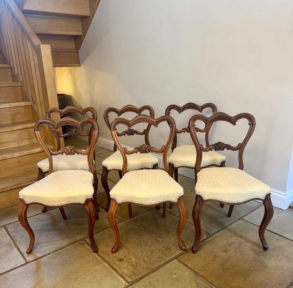 Fine Quality Set Of Six Victorian Rosewood Dining Chairs