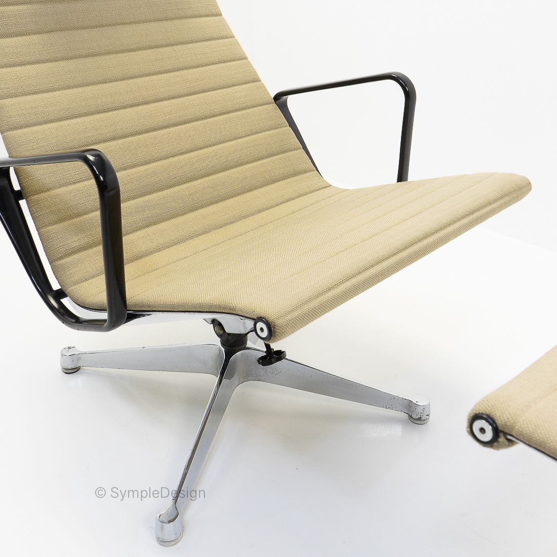 Eames Alu Group Lounge Set By Herman Miller, 1970s photo vinterior