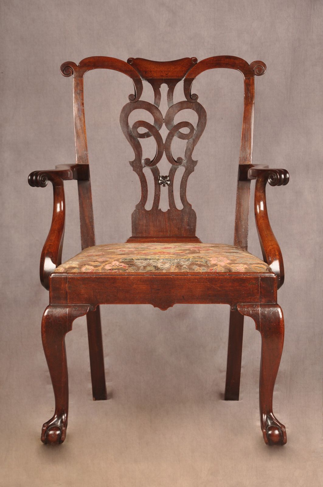 Fine 18th Century Irish Mahogany Armchair photo for sale