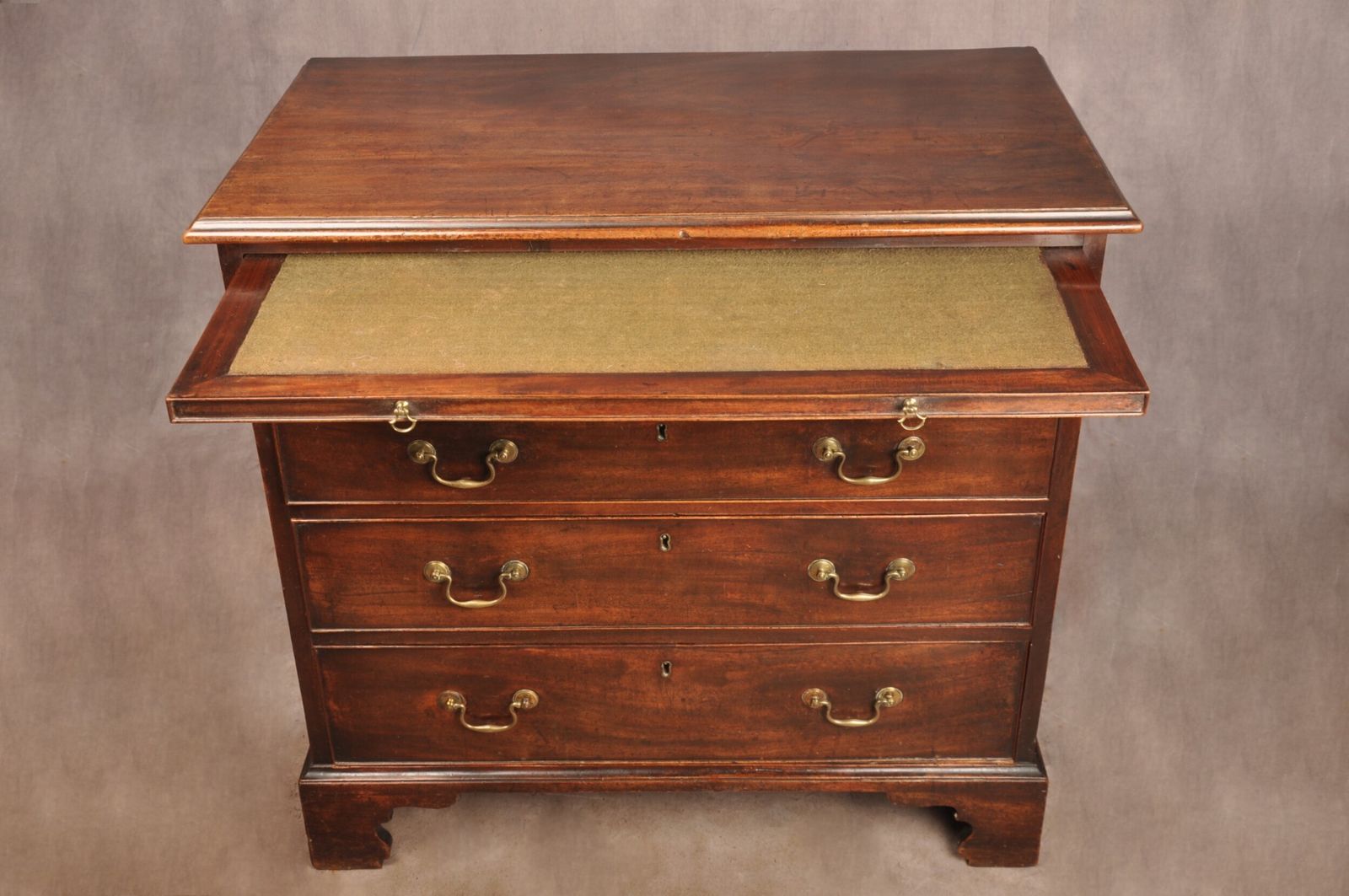 Fine 18th Century Mahogany Chest Of Drawers photo 2200.0