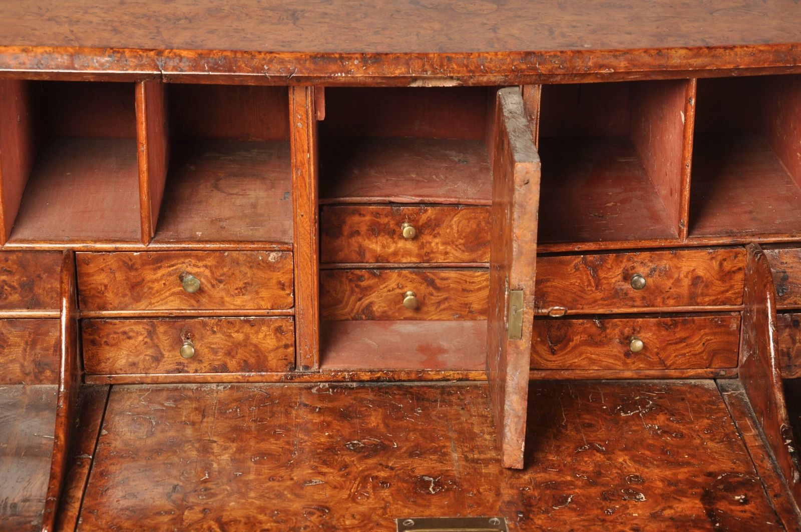 photo furniture Exceptional Early 18th Century Burr Elm Bureau