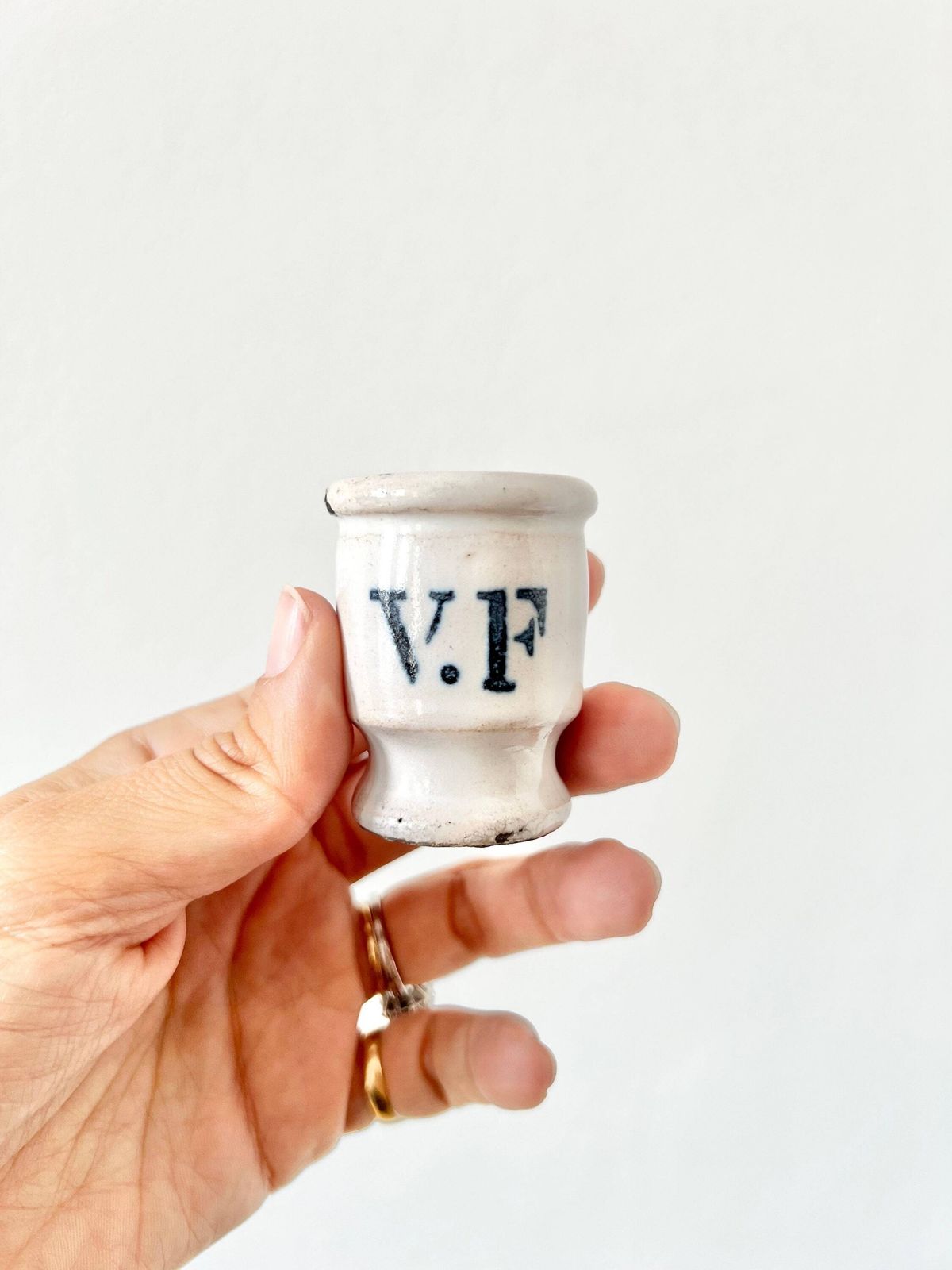 Ointment Pot French Antique Vf Little Ophthalmic Medicine Pottery Apothecary Majolica Glazed Pot Blue Lettering Veuve Farnier 18th Century photo vinterior
