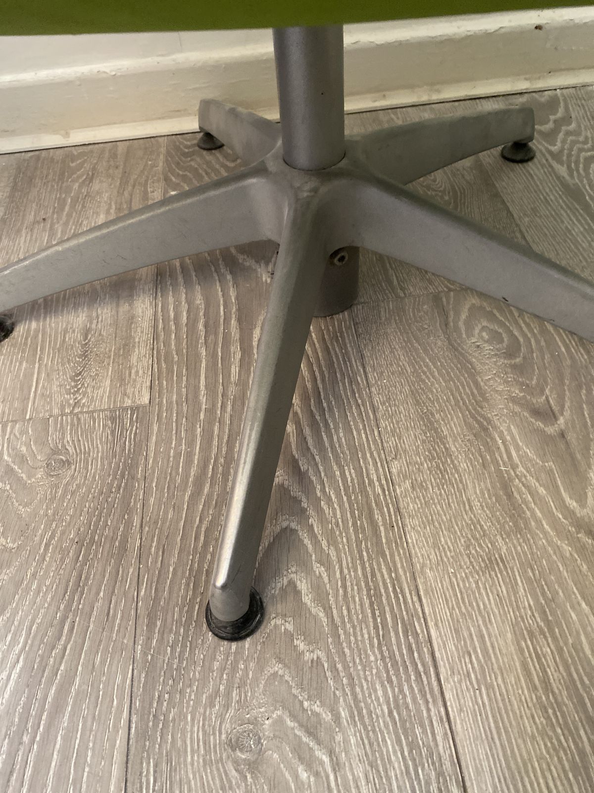 Ex Mcdonald’s & Arne Jacobson Egg Chair photo furniture