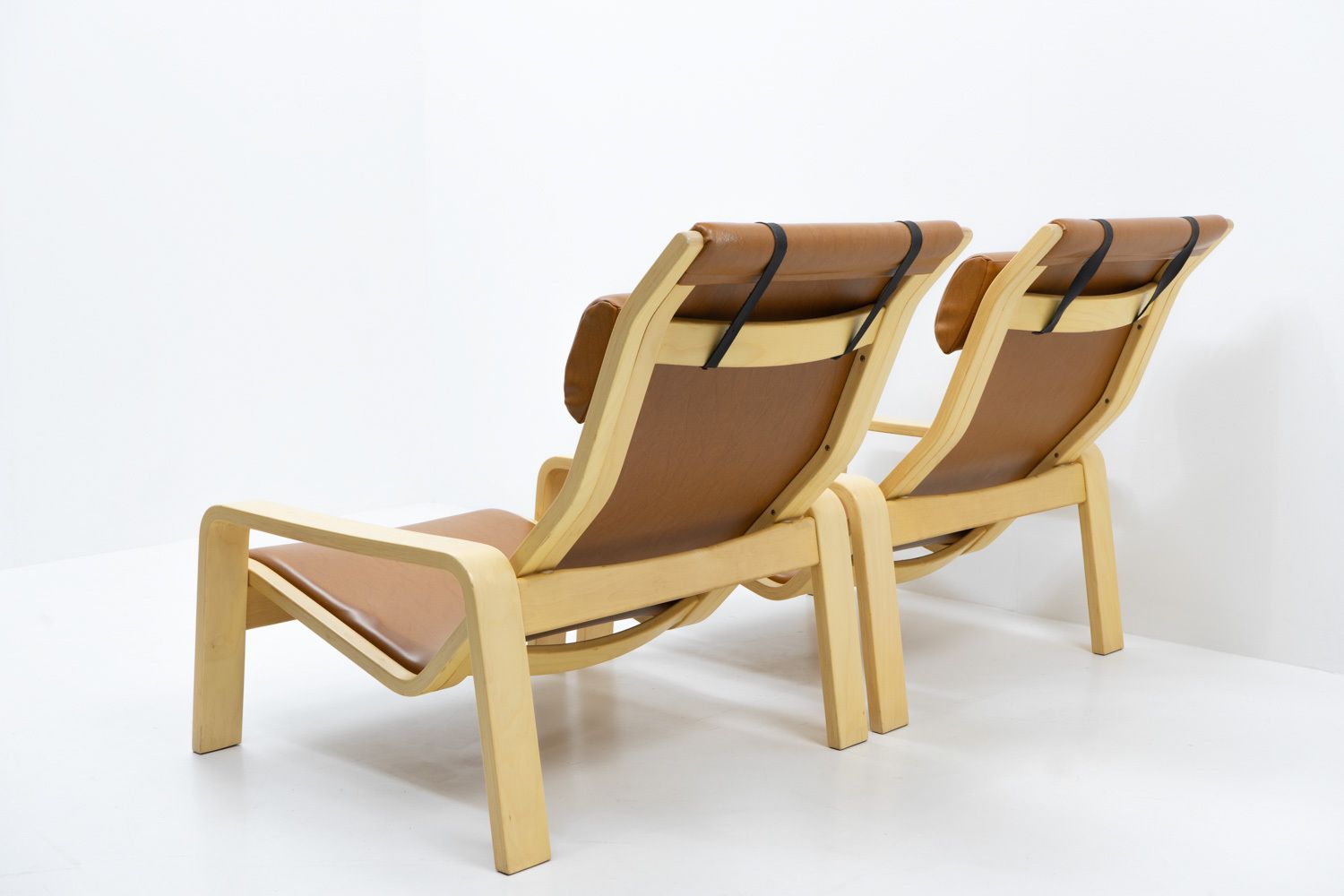 Pulkka Lounge Chairs By Ilmari Laippainen For Asko, photo vintage