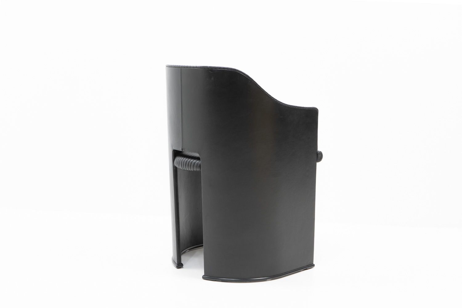 Artona 8551 Arm Chair By Afra And Tobia Scarpa For Maxalto – 1980s photo for sale