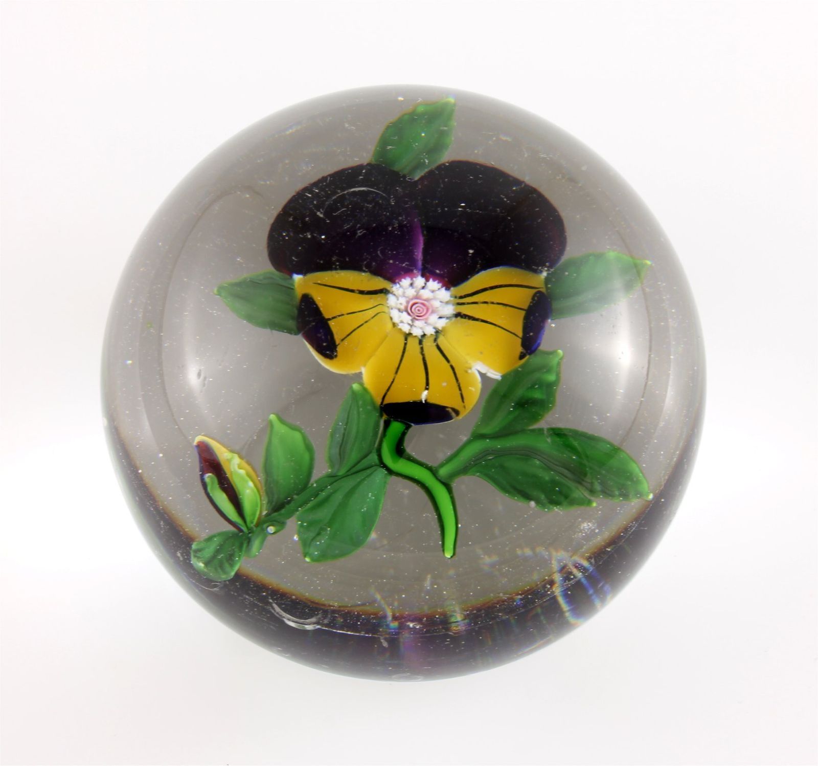 photo vintage Antique Baccarat Pansy Paperweight. Heavy French Glass Desk Weight. C1850.