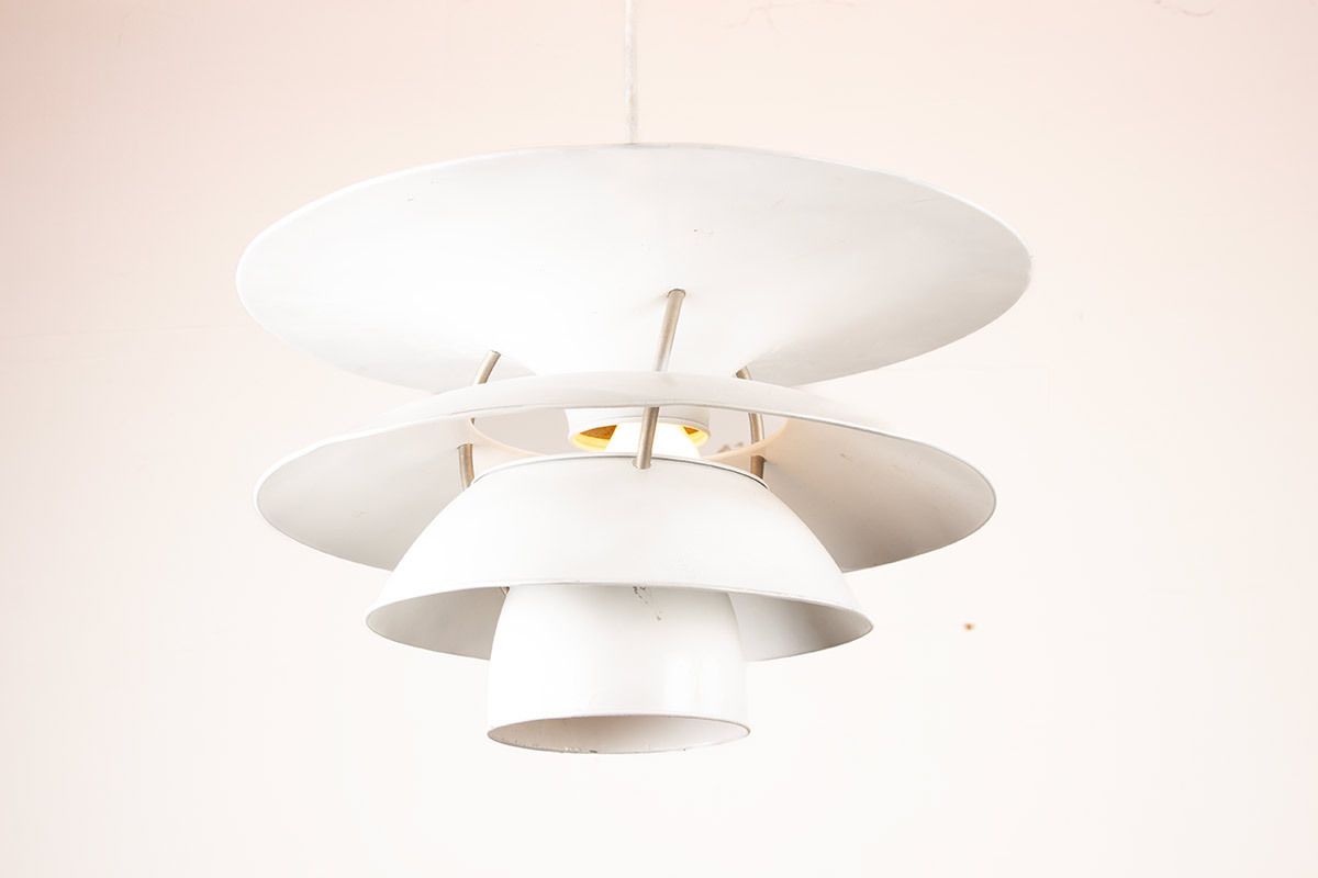 Suspension danoise en métal brossé, modèle PH 6 ½ 6v dite « Charlottenborg », par Poul Henningsen pour Louis Poulsen. photo furniture