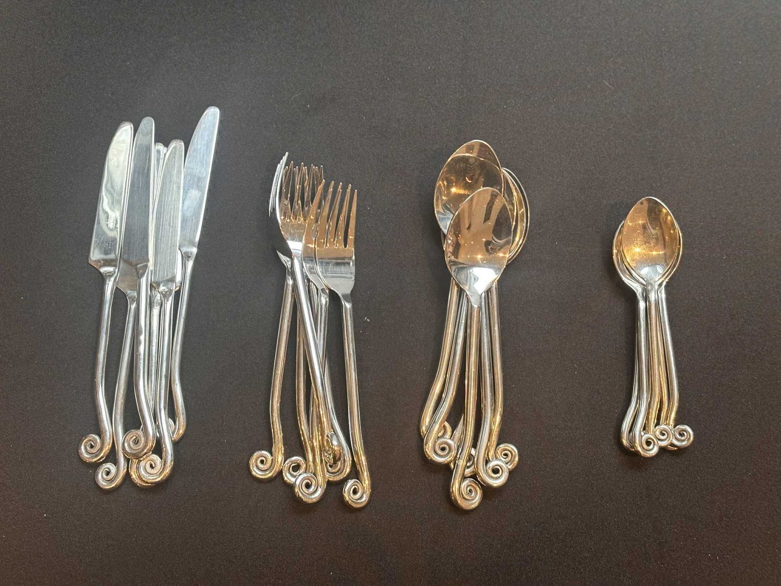 Set 24 Flatware Swirl Twist Cutlery French Twisted Ends Spiral Ends Brutalist Decor Medieval Viking Style Handmade 6 Gift Wedding photo furniture