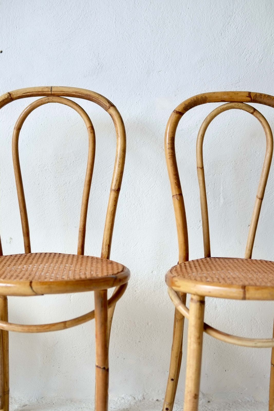 photo vintage A Set Of Four French Midcentury Bamboo Dining Chairs