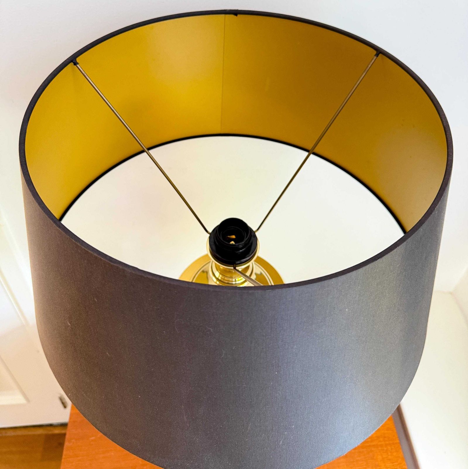 photo furniture Vintage Solid Brass Table Lamp Xxl By 'Krisna Brass'   Hollywood Regency   Classic
