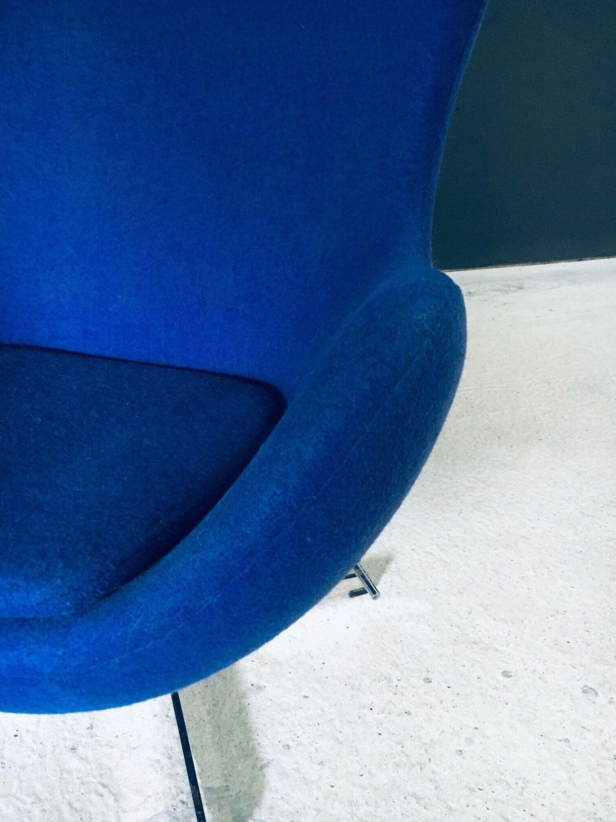 photo vintage Midcentury Modern Scandinavian Design Egg Chair By Arne Jacobsen, Denmark 1970's