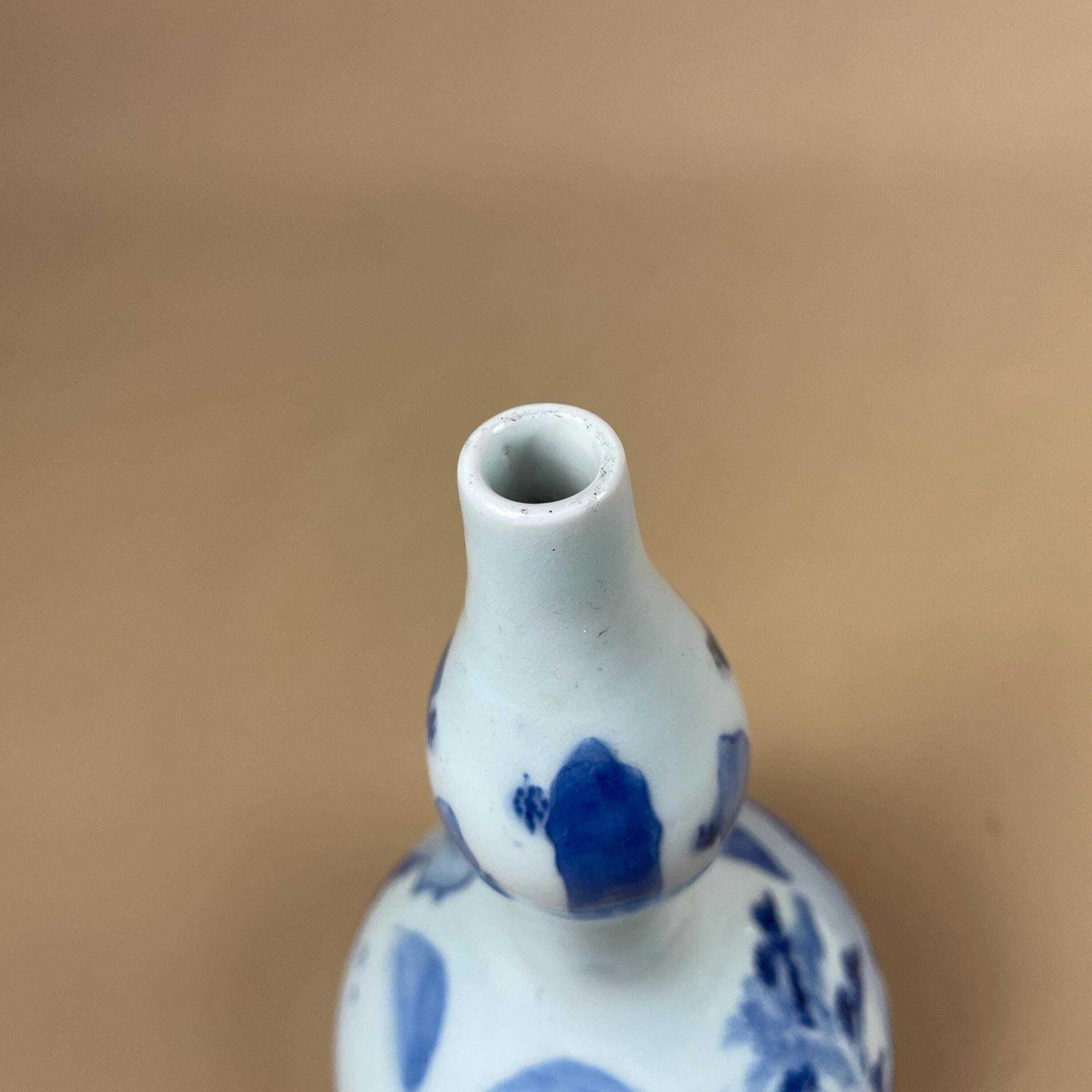 Vintage Japanese Vase Hand Painted Blue & White Decorative Ceramic Pot Thin Neck Table Windowsill Display Indoor Oriental Asian Scenic photo vintage