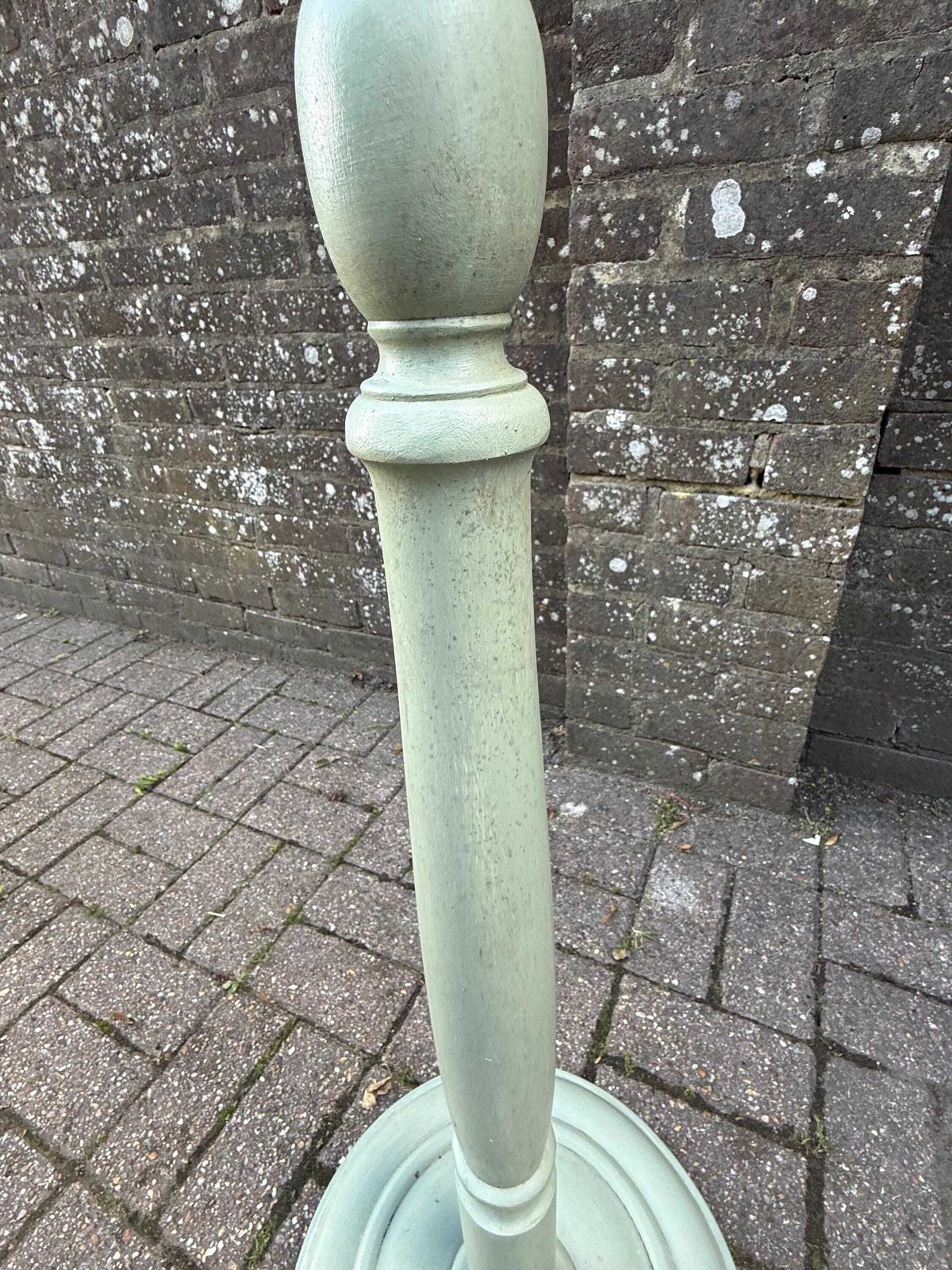 Mid Century Tall Painted Green Shabby Chic Wooden Floor Lamp Base, Vintage Retro Lighting, Shabby Chic Cottage Style Standard Lamp 156cm photo vintage