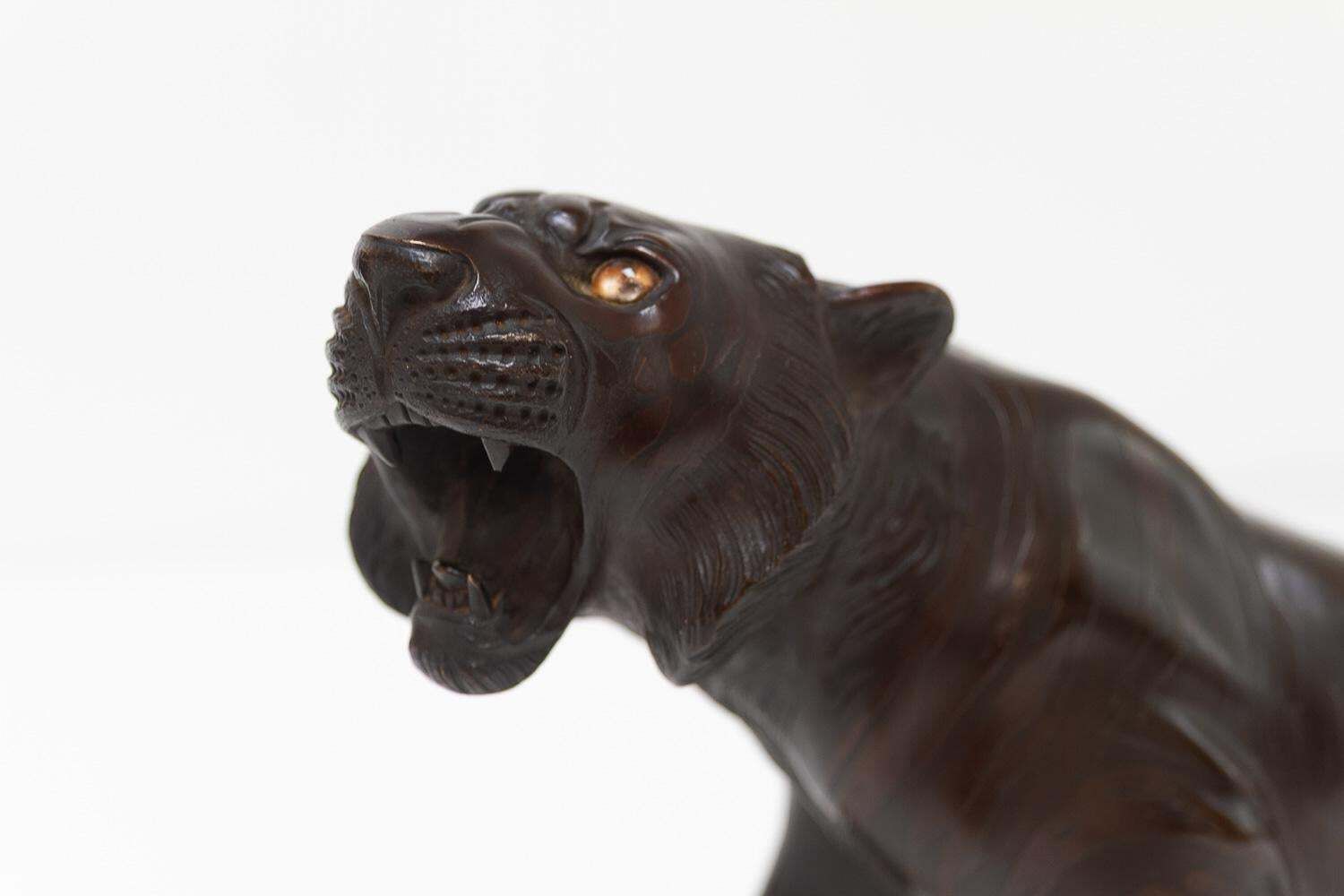 Japanese Meiji Bronze Tiger Sculpture, 1900s. photo Art