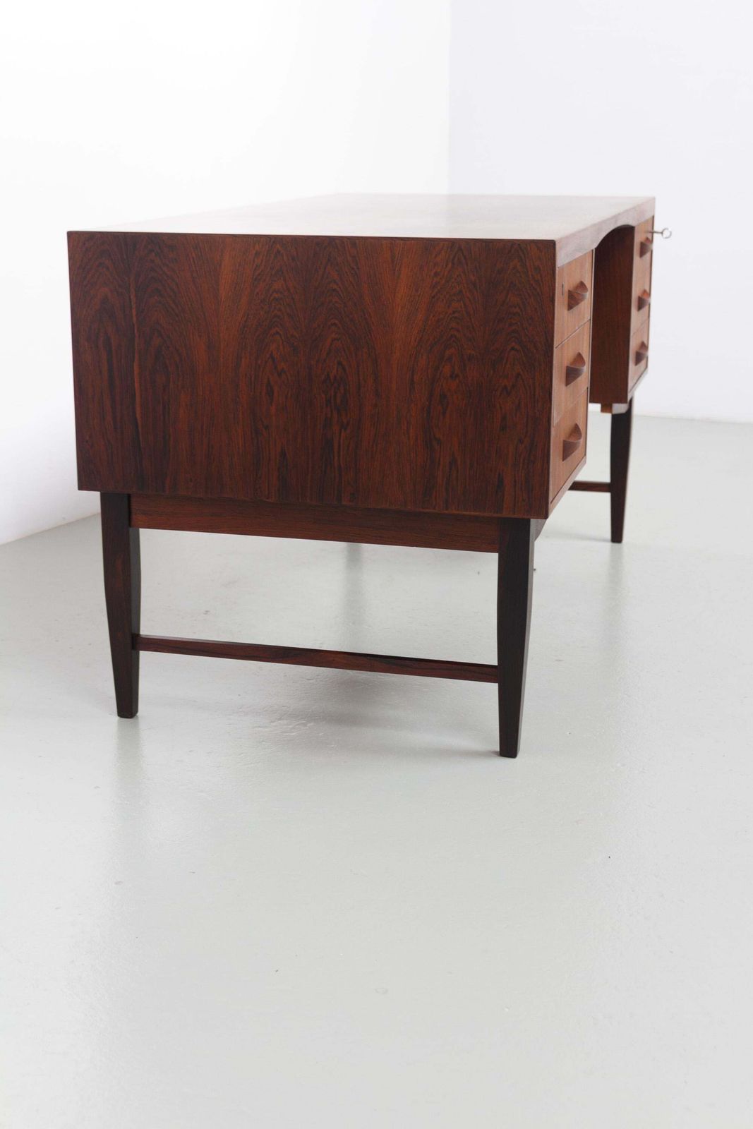 Danish Mid Century Freestanding Rosewood Desk By Clausen & Søn, 1960s. photo vinterior
