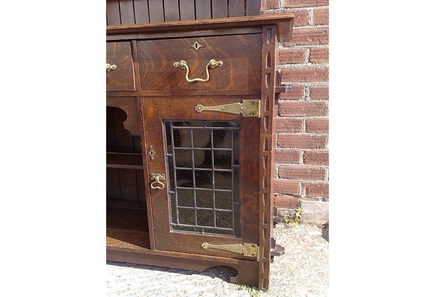 photo furniture A Good Quality Arts And Crafts Small Oak Sideboard/Dresser