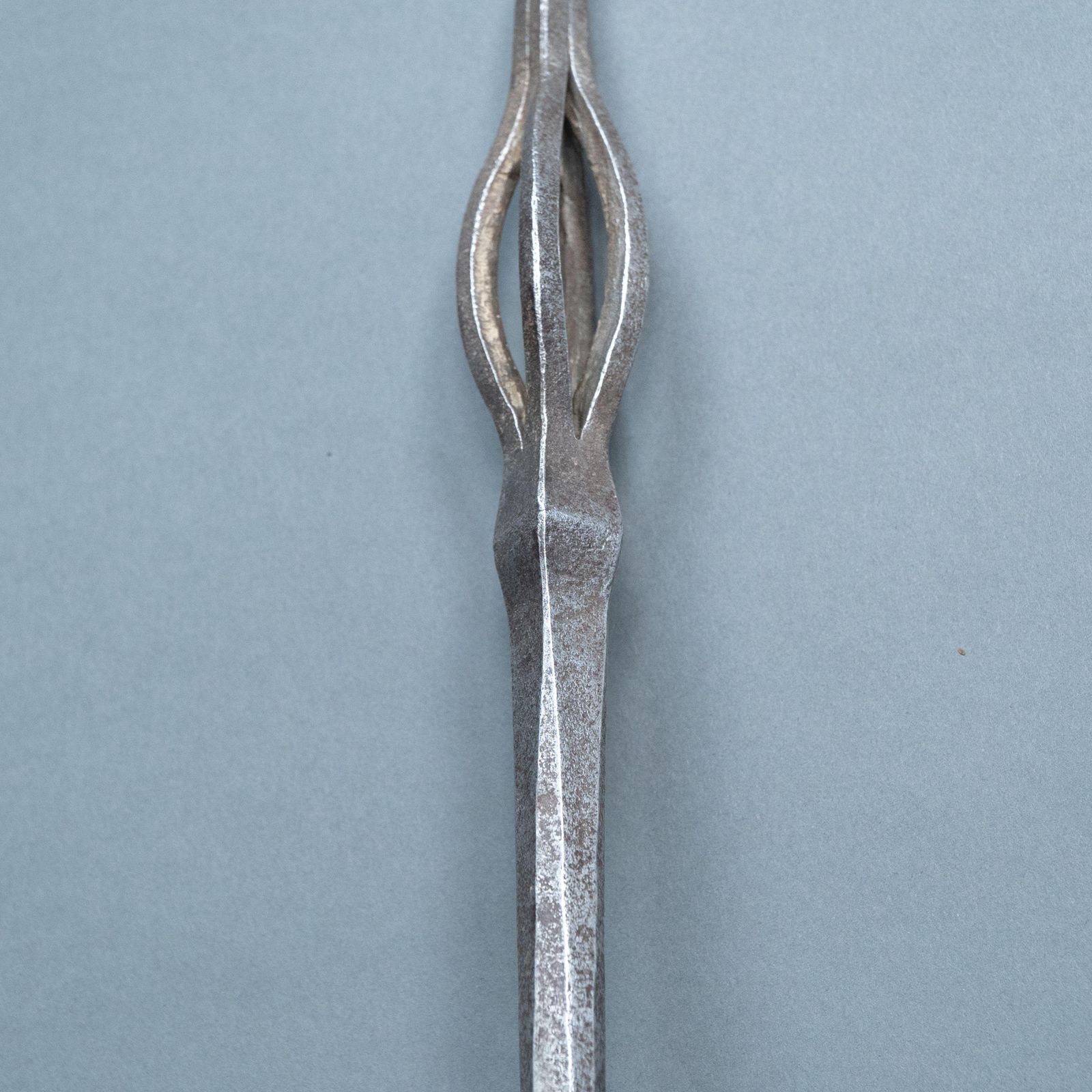 photo vintage A Pair Of Arts And Crafts Steel Fire Utensils