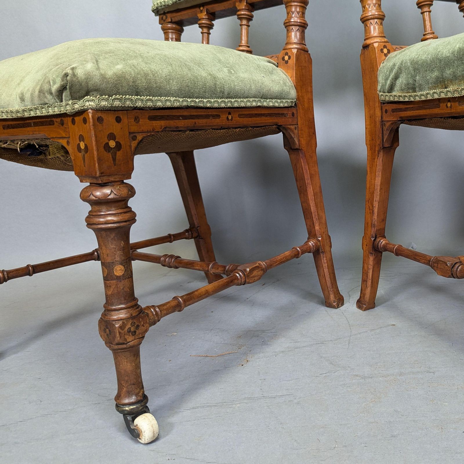 photo vinterior Charles Bevan Attributed. A Pair Of Gothic Revival Oak Desk Or Side Chairs