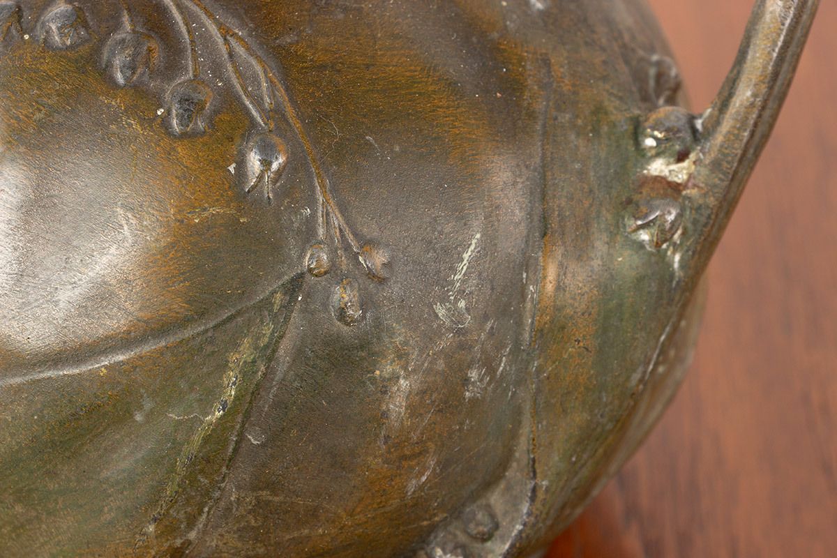 Vase Art Nouveau en étain massif, patine bronze, par Louis Chalon, 1910. photo vinterior