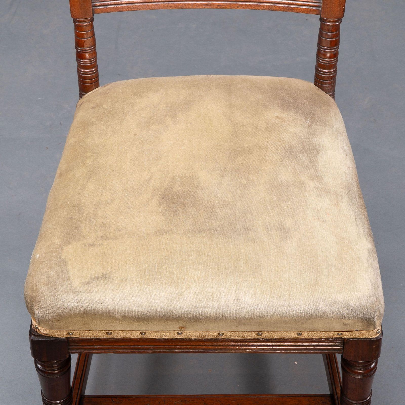 photo vinterior Charles Mills & Sons. Three Aesthetic Movement Side Chairs W. Ebonized Turnings