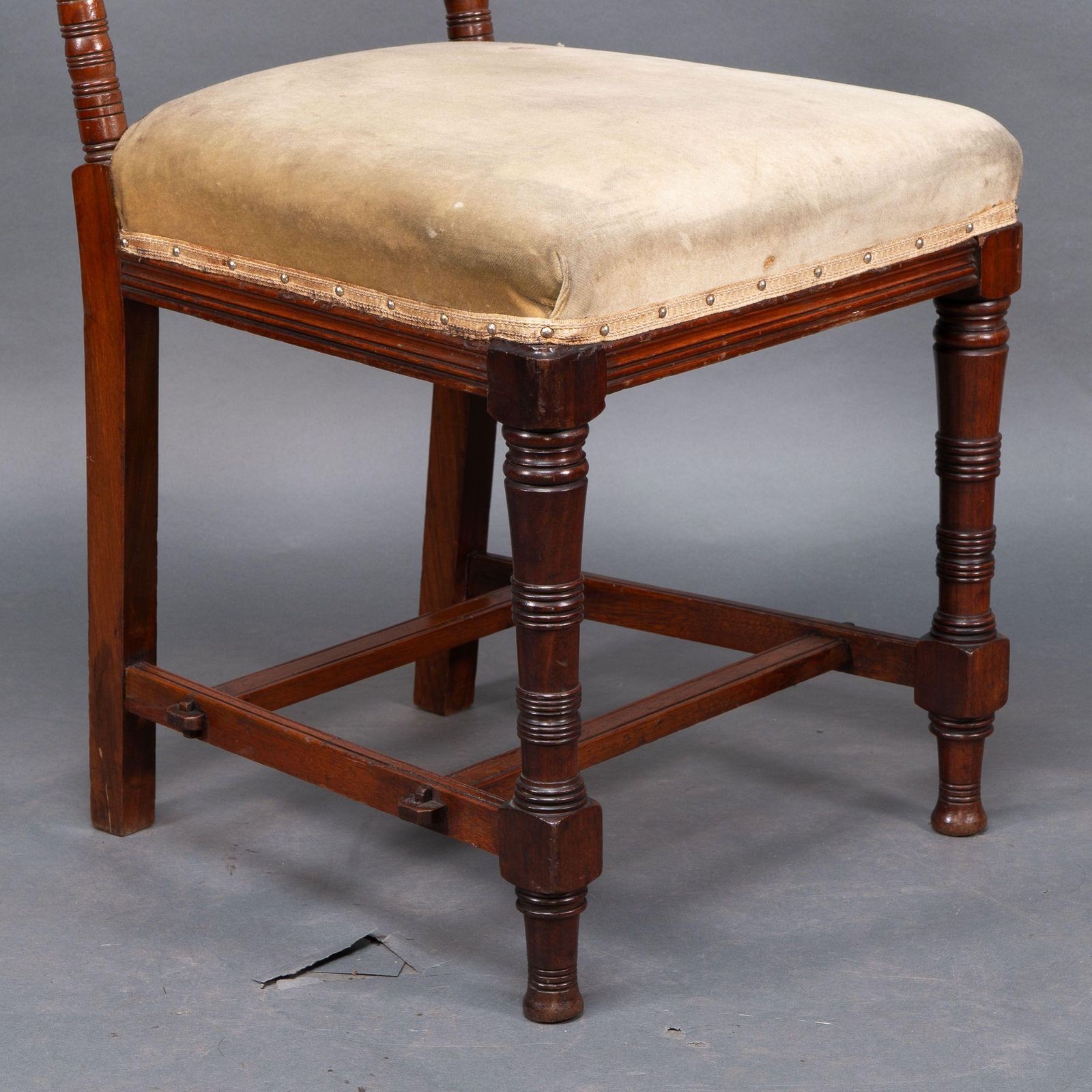 photo vintage Charles Mills & Sons. Three Aesthetic Movement Side Chairs W. Ebonized Turnings