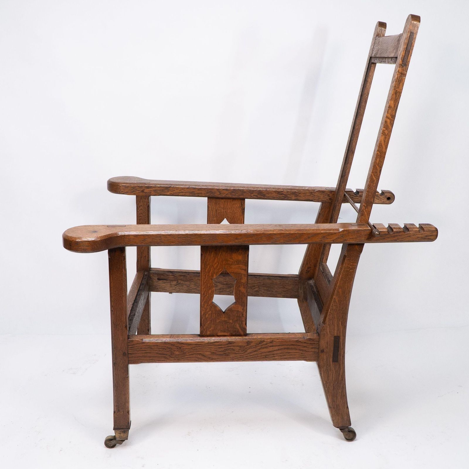 A Cotswold School Arts And Crafts Reclining Oak Armchair Of Superior Quality photo 5915.0