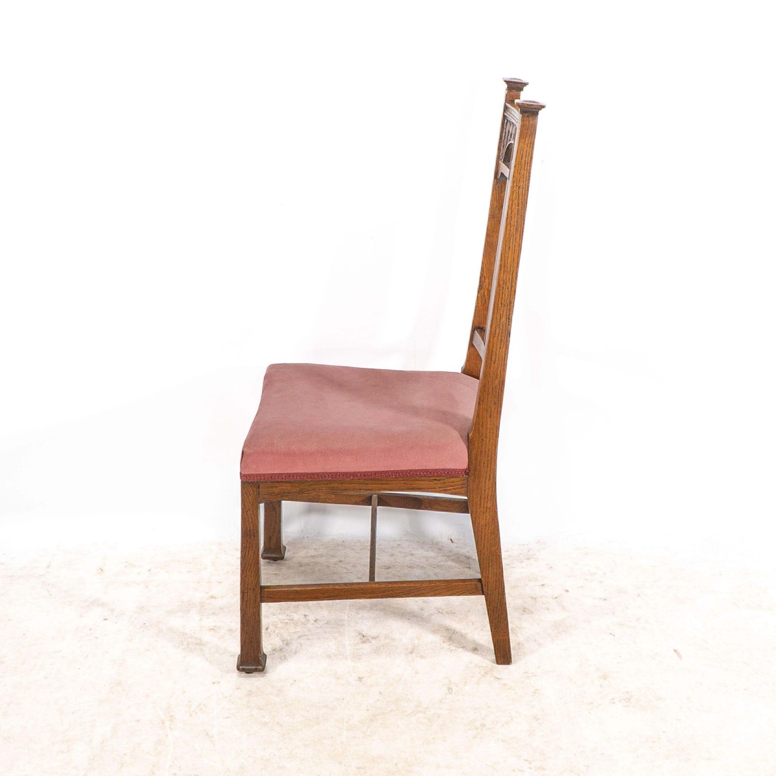 Robson & Sons. Set Of 4 Arts & Crafts Oak Dining Chairs With Carved Floral Backs photo vintage