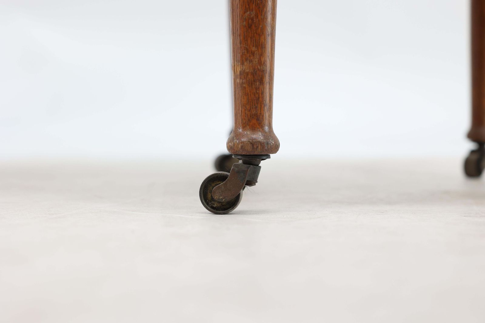 photo vintage Waring And Gillow. An Arts And Crafts Bow Fronted Kneehole Twin Pedestal Desk