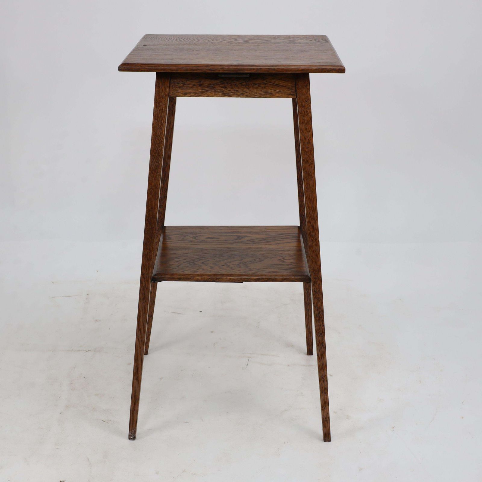 Waring And Gillow. A Good Quality Little Arts And Crafts Oak Sidetable photo buy