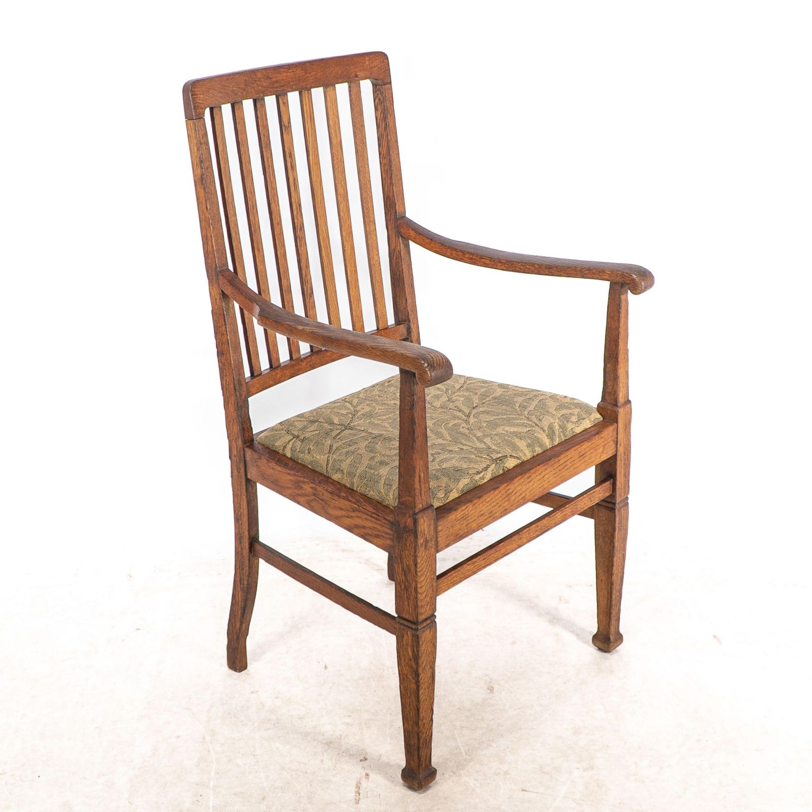 Shapland And Petter. A Pair Of Arts And Crafts Oak Armchair photo for sale