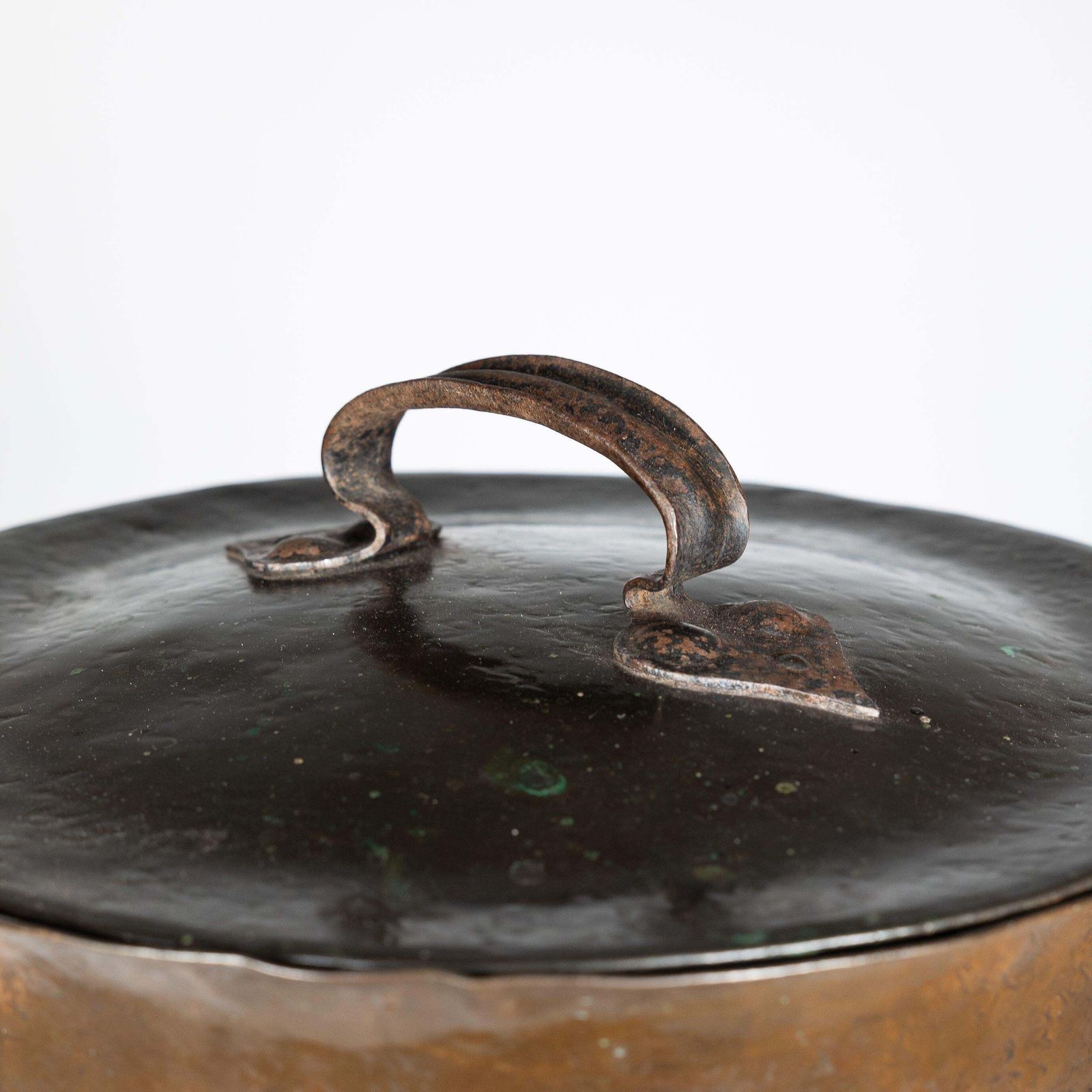 An Arts And Crafts Brass Coal Bucket photo vinterior