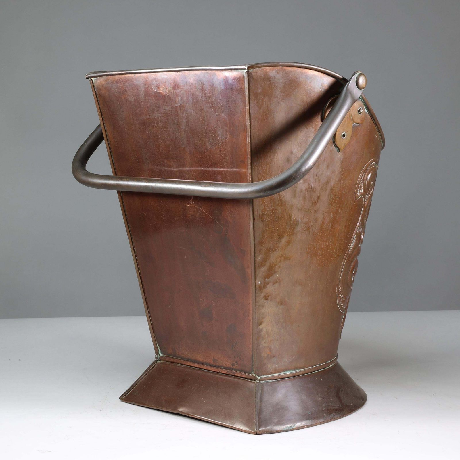 photo buy Townshend's Birmingham (Stamped). An Impressive Arts & Crafts Copper Coal Bucket