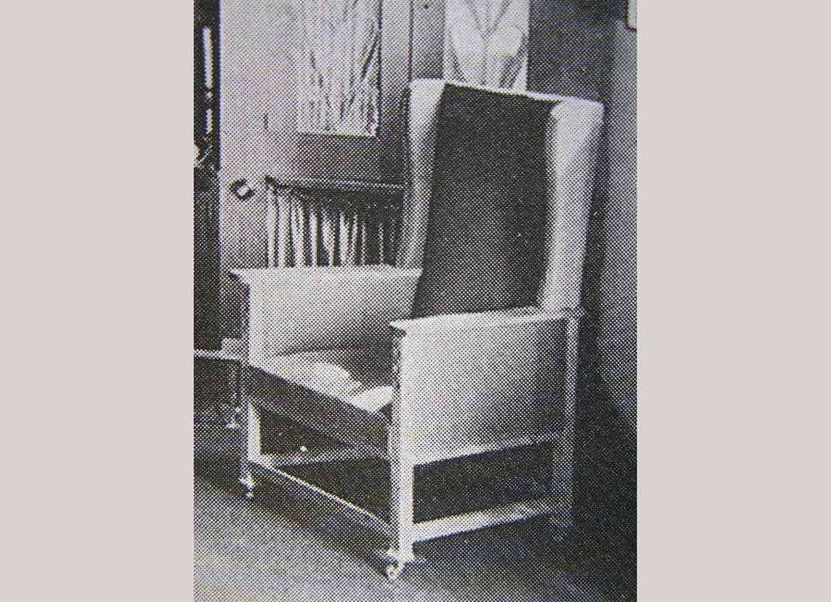5916.0 Walter Skull Of High Wycombe. Arts & Crafts Oak Armchair With Chequer Inlays photo