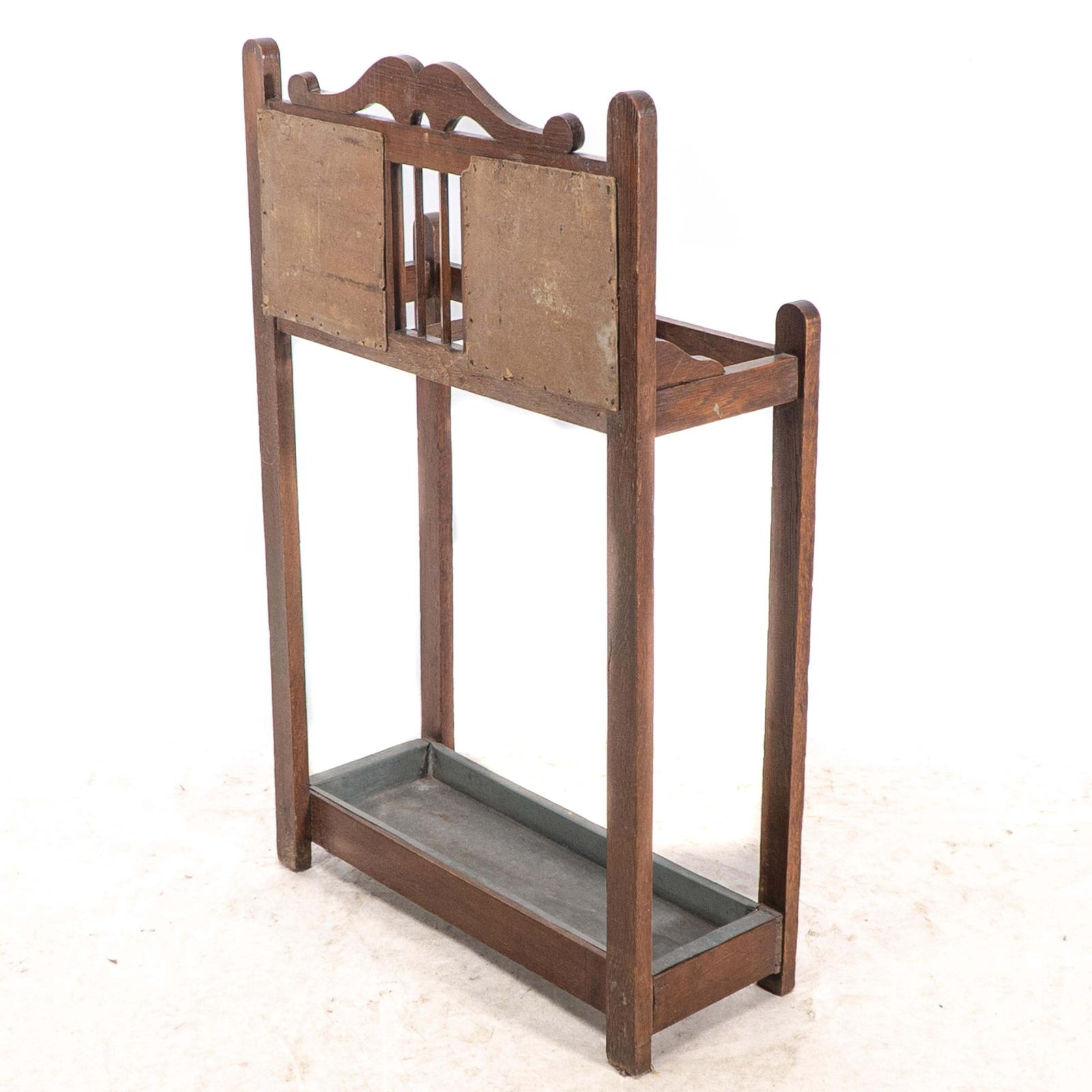 photo vintage An Arts & Crafts Oak Umbrella & Stick Stand With Original Green & Mustard Tiles