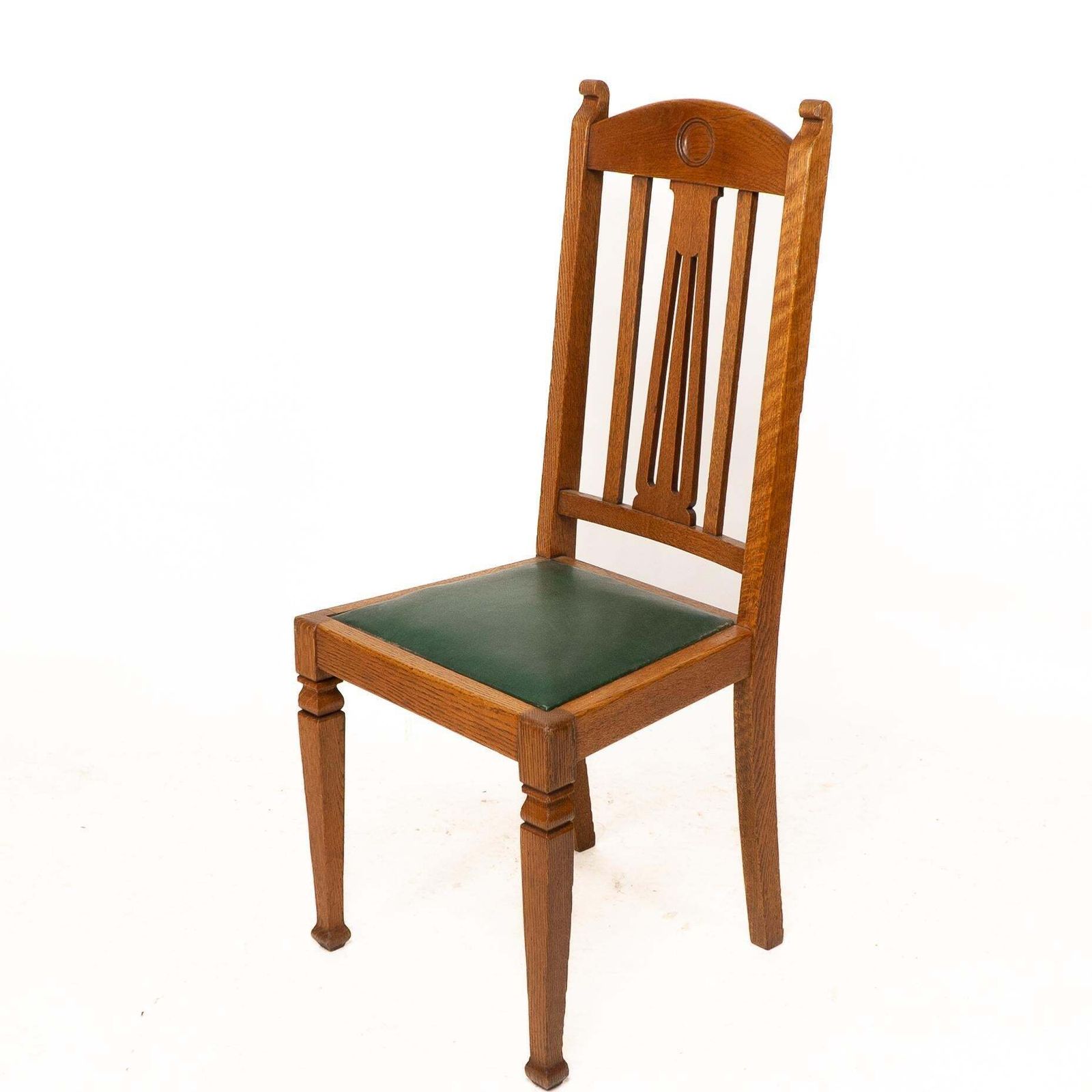 Shapland And Petter. A Set Of Four Arts And Crafts Oak Dining Chairs photo 1400.0