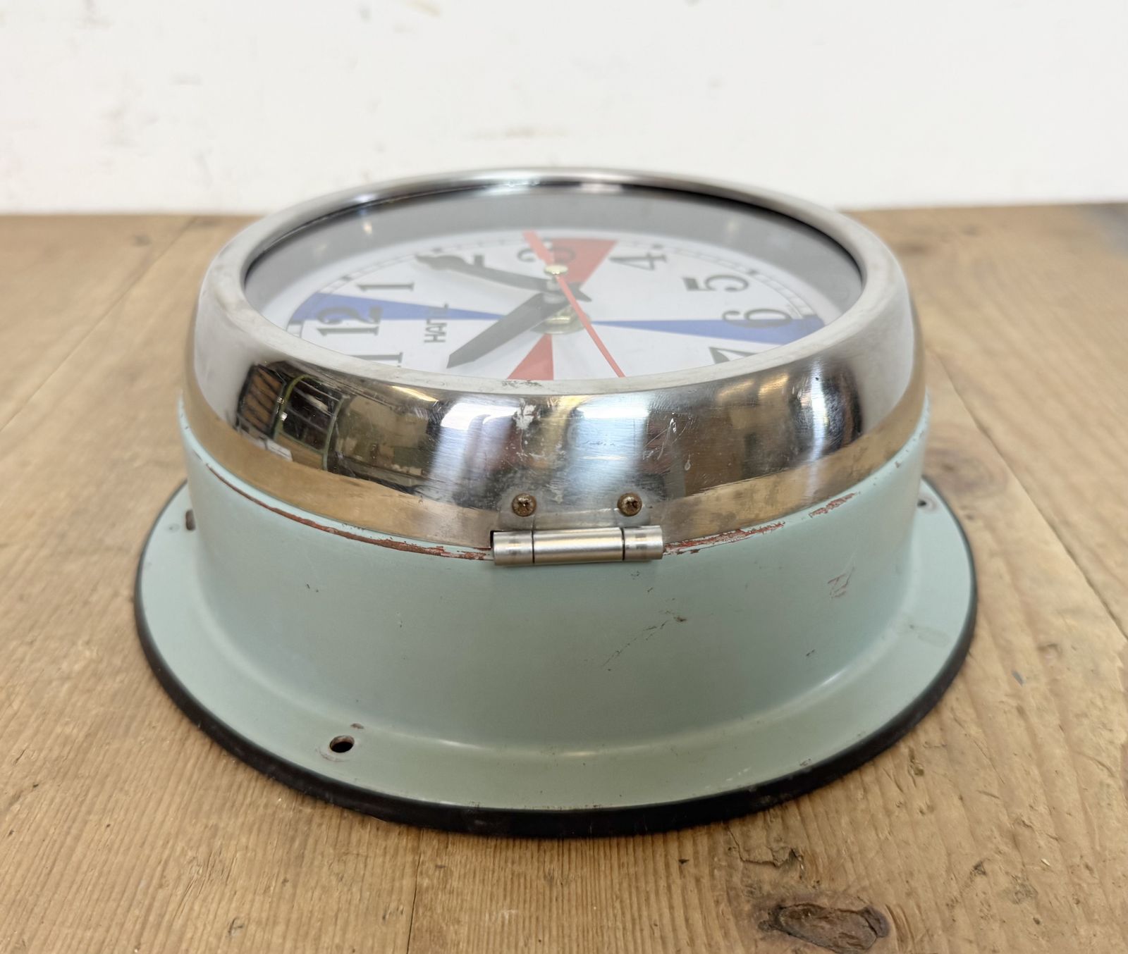 photo furniture Vintage Blue Hanil Maritime Wall Clock, 1980s