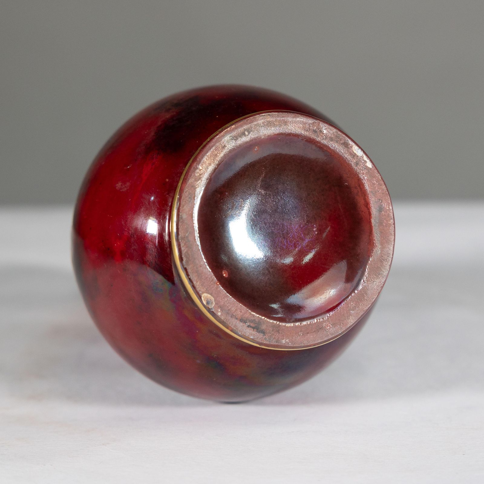 photo buy Bernard Moore. A Red Flambe Vase Decorated With A Dragon In The Japanese Style.