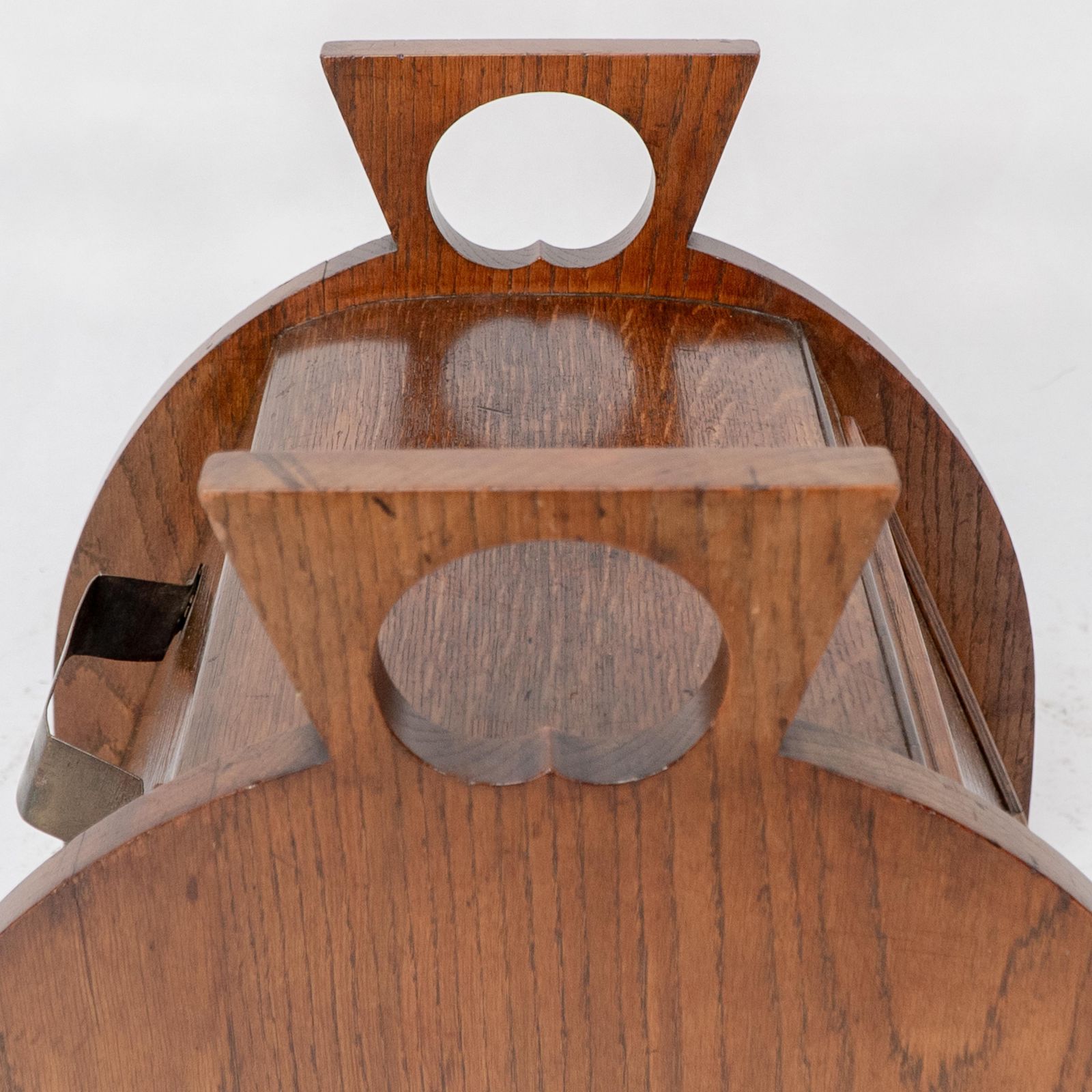 photo vintage W J Neatby Attri. An Arts & Crafts Oak Coal Box With Stylized Carrying Handles
