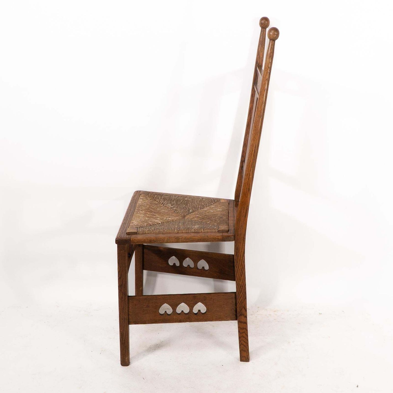 Shapland & Petter. An Arts & Crafts Oak Desk Or Side Chair With Pierced Hearts photo 1632.0