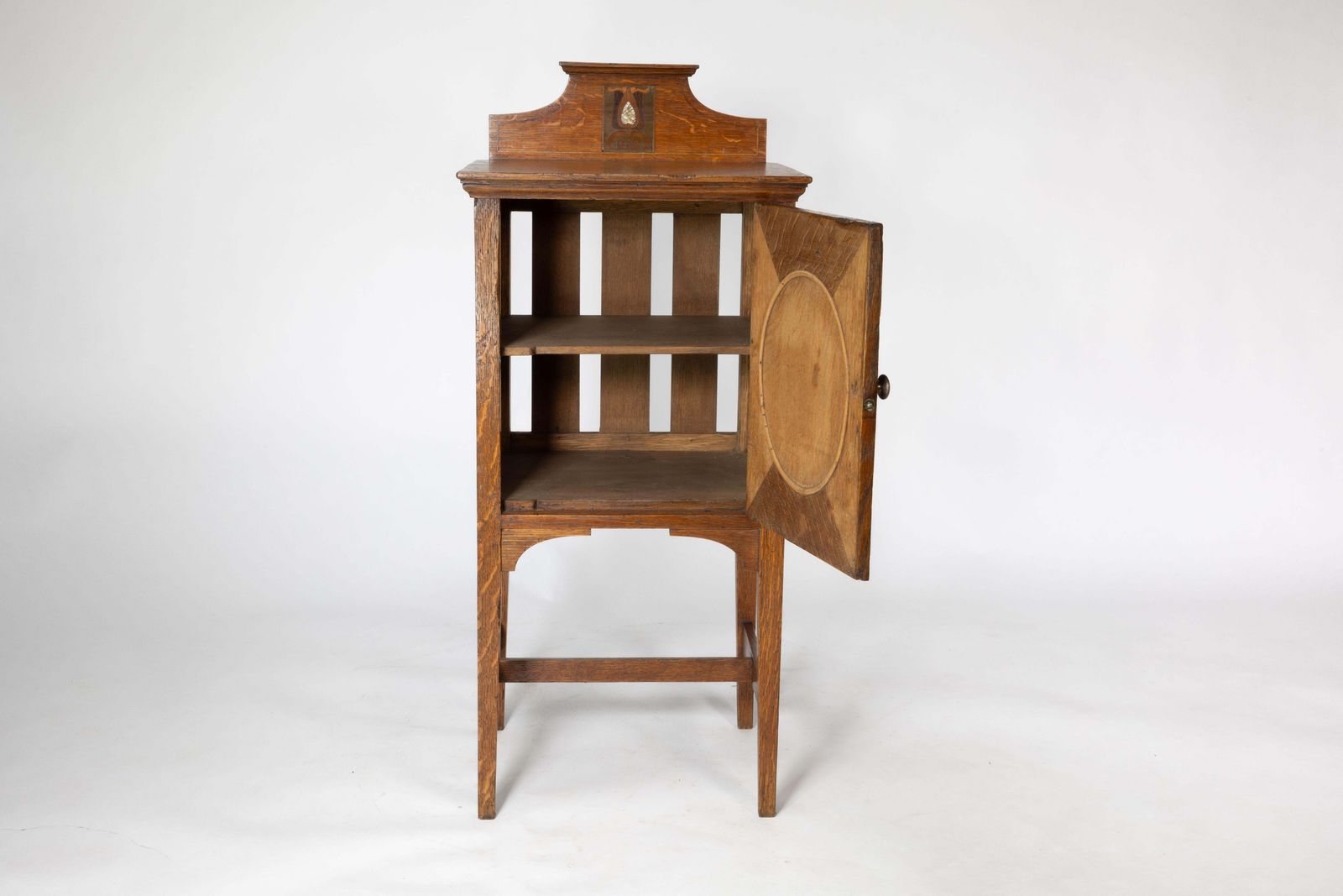 Shapland And Petter. An Arts And Crafts Oak Bedside Cabinet photo for sale