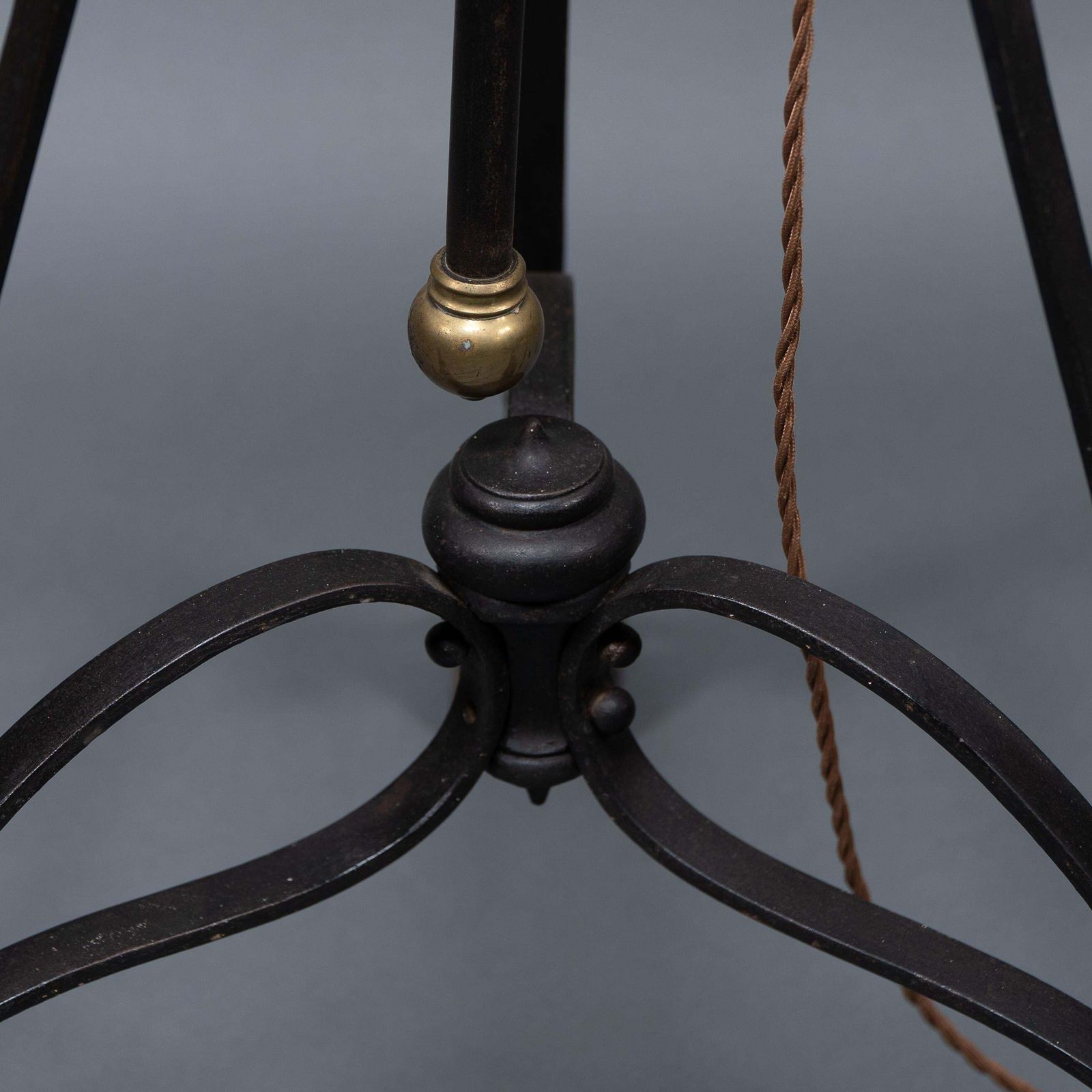 photo vintage Was Benson. An Extremely Rare Arts & Crafts Iron Telescopic Standard Floor Lamp