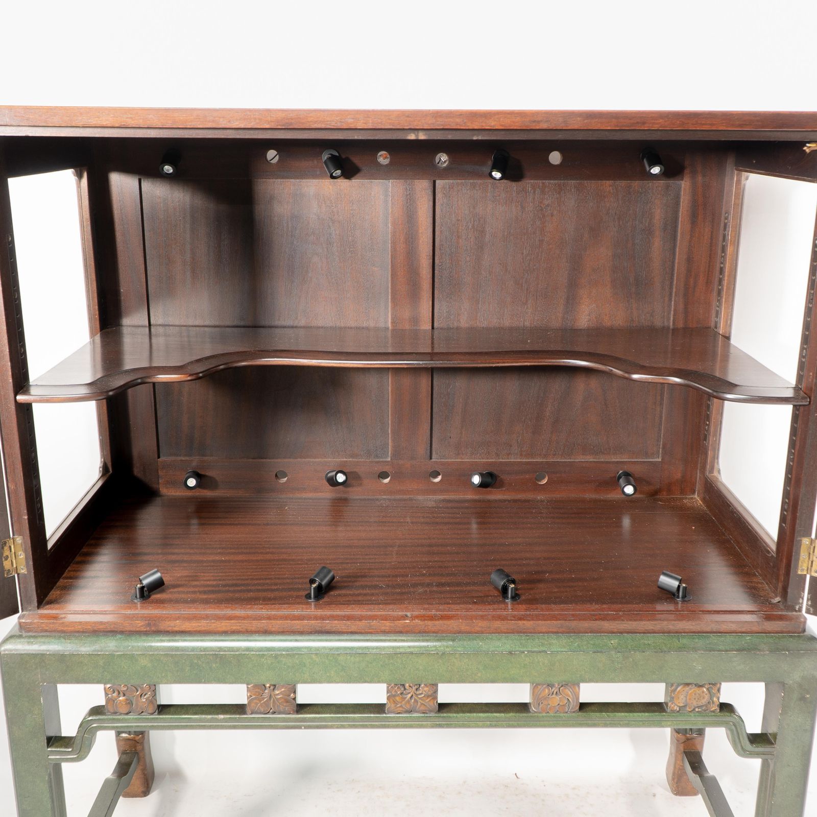 5916.0 Sir Robert Lorimer Attr. Whytock & Reid Edinburgh Anglo Chinese Display Cabinet photo