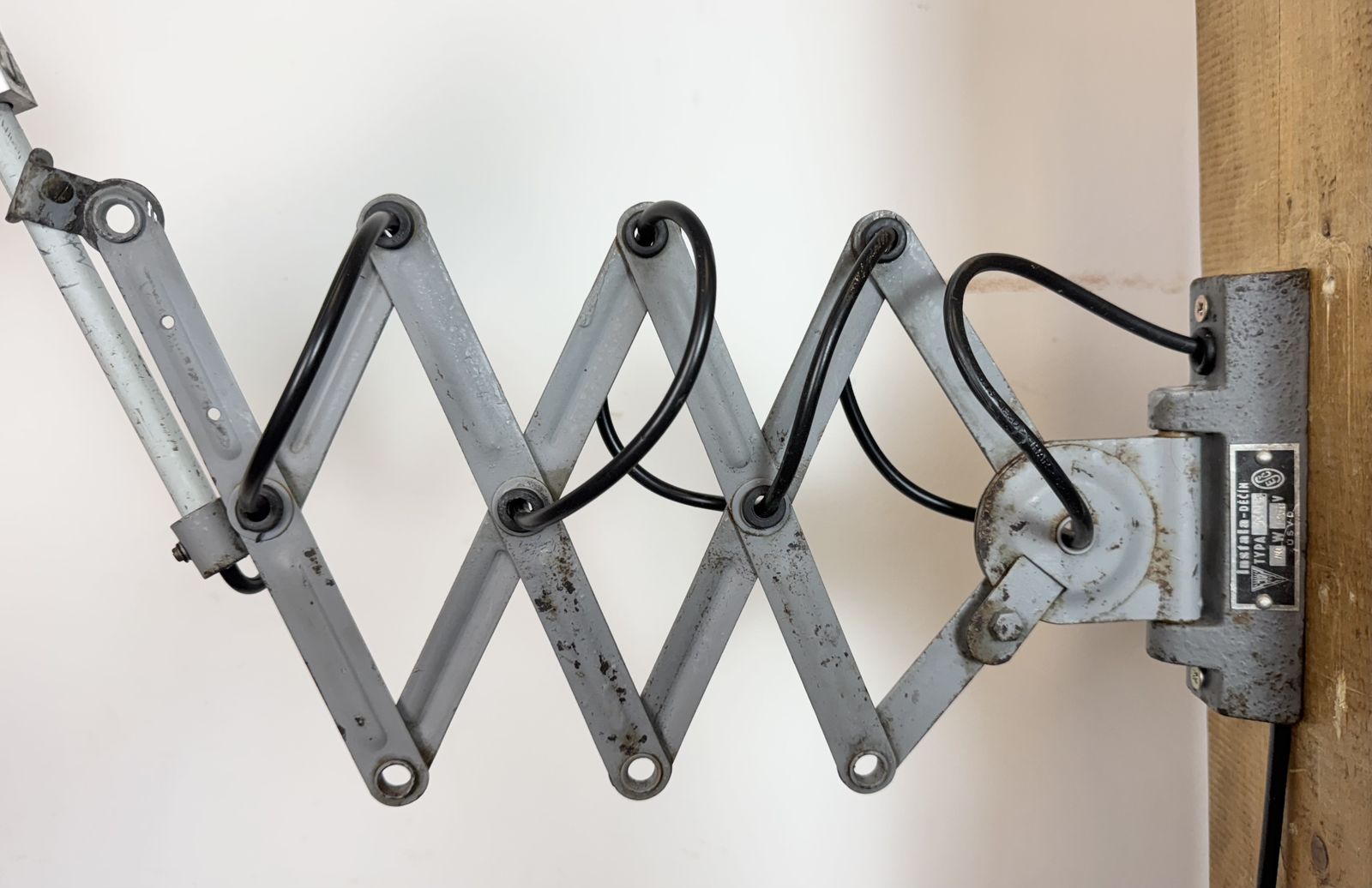 photo vintage Industrial Grey Scissor Wall Lamp, 1960s